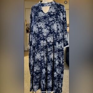 Joe Boxer Blue and White Floral Dress Junior’s Size 3X